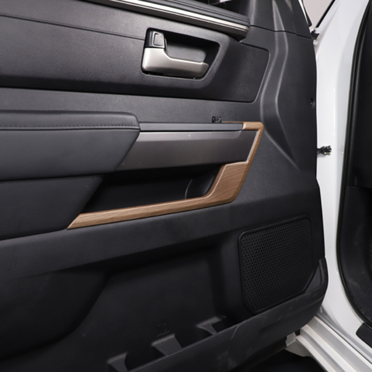Pear Wood Interior L Strip Door Panel Trim For Toyota Tundra Sequoia 2022-26 US 9