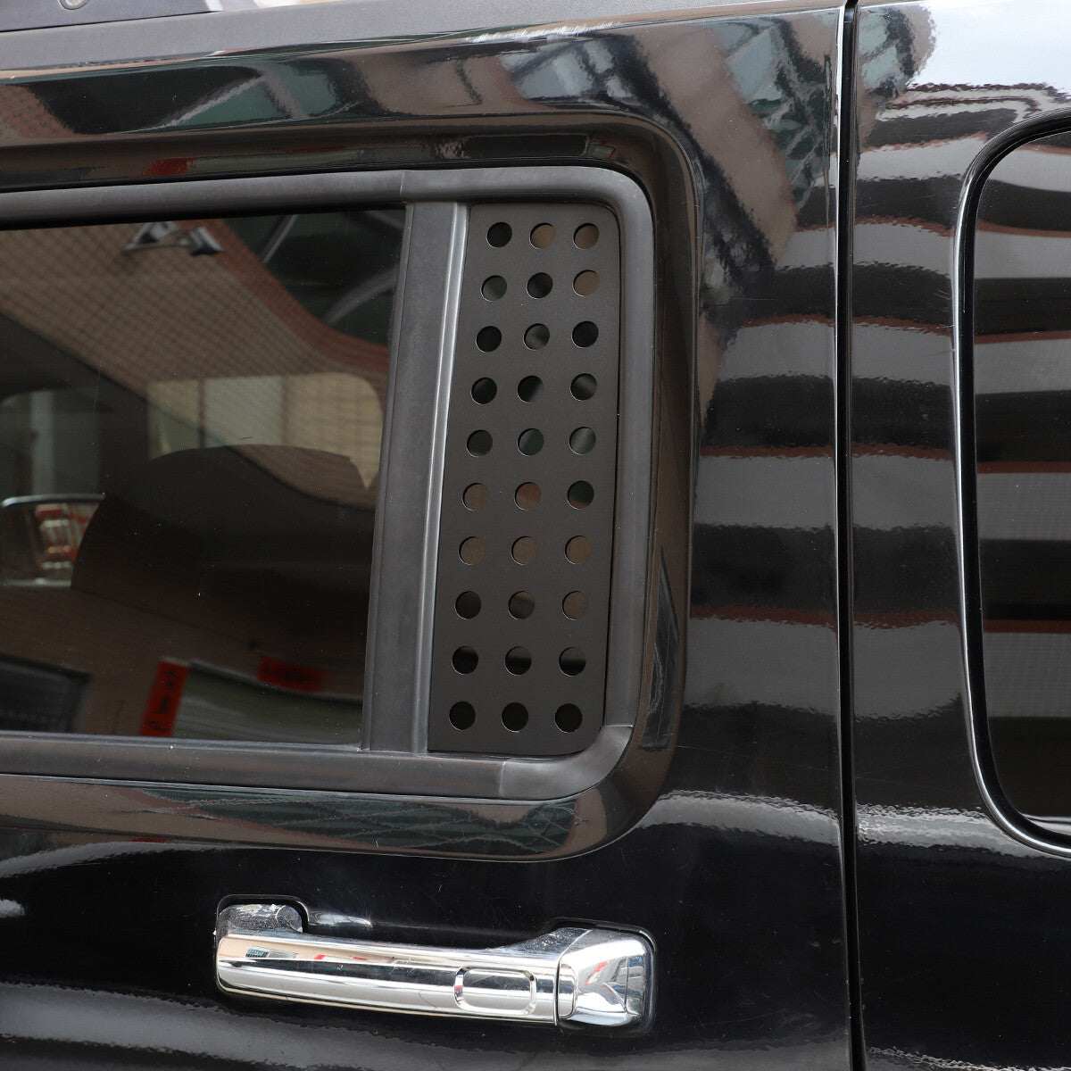 Rear C-pillar Honeycomb Window Glass Plate Trim Cover For Hummer H3 2005-2009 US 3