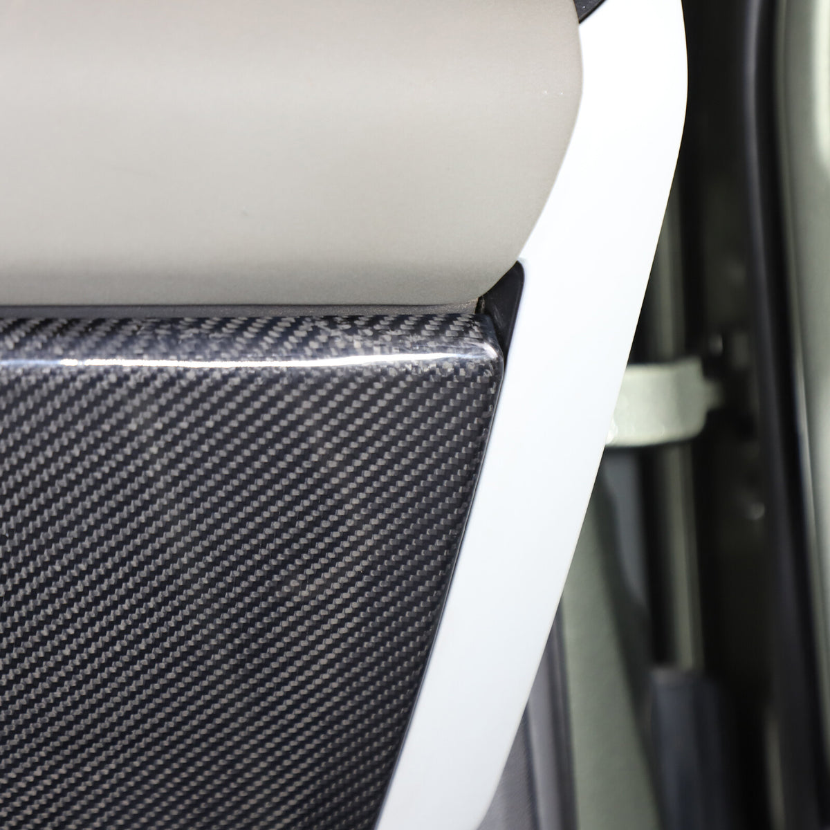 Real Carbon Fiber Passenger Side Glove Box Panel Trim For LR Defender L663 20+ 15