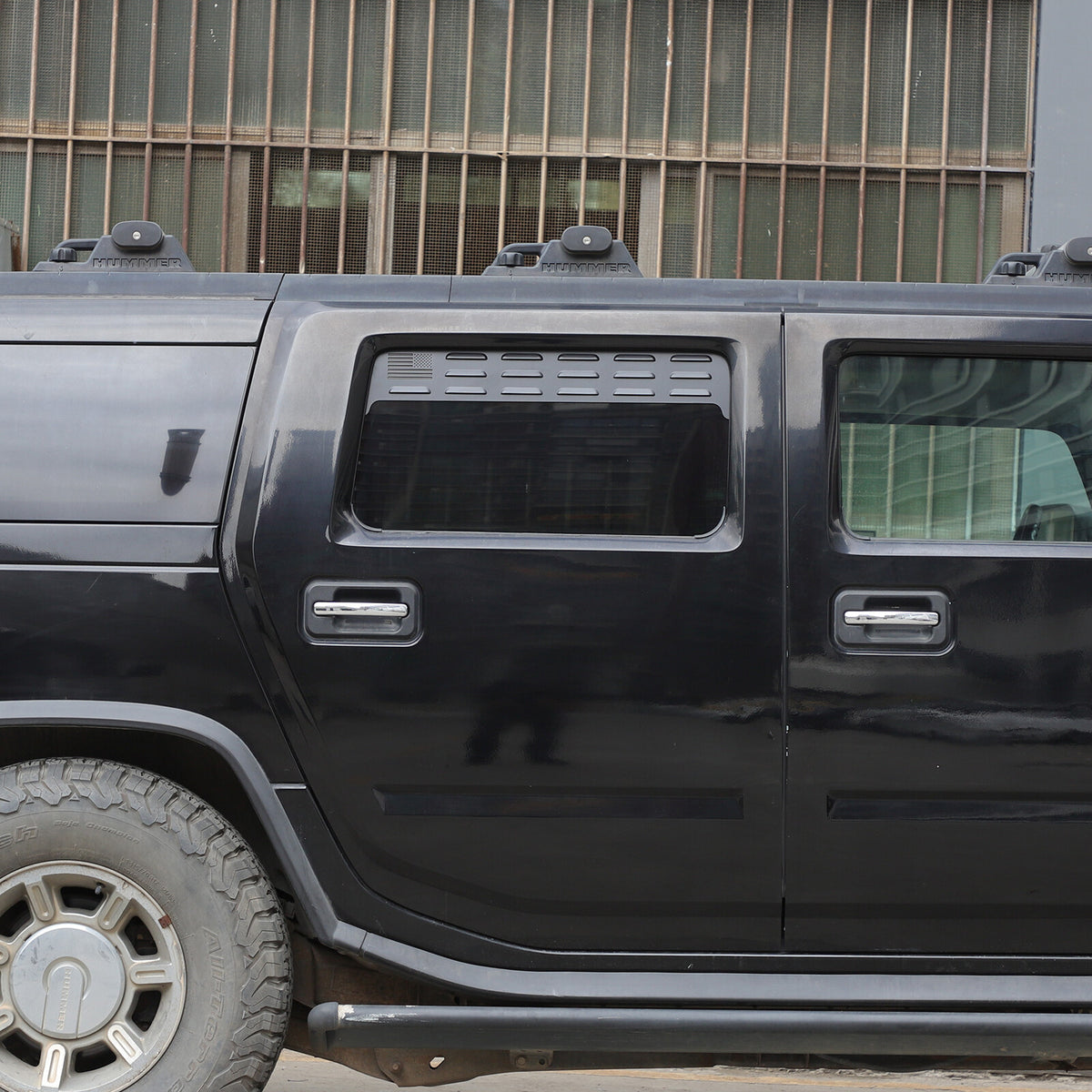 USA Flag Rear Window Vent Louver Shutter Cover Trim for Hummer H2 2003-2009 21