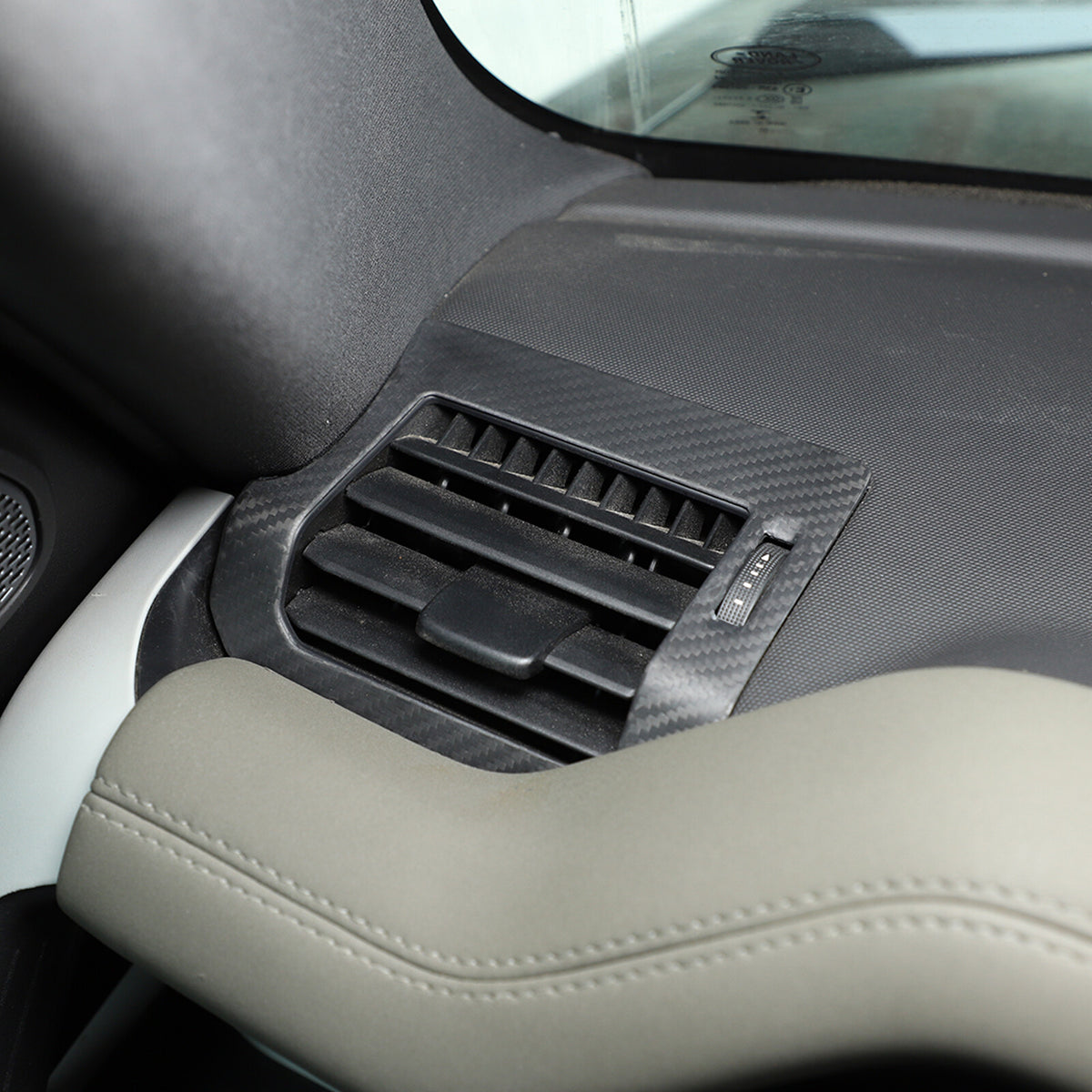 Matte Carbon Fiber Side Air Vent Outlet Panel Cover For LR Defender 2020-2024 5