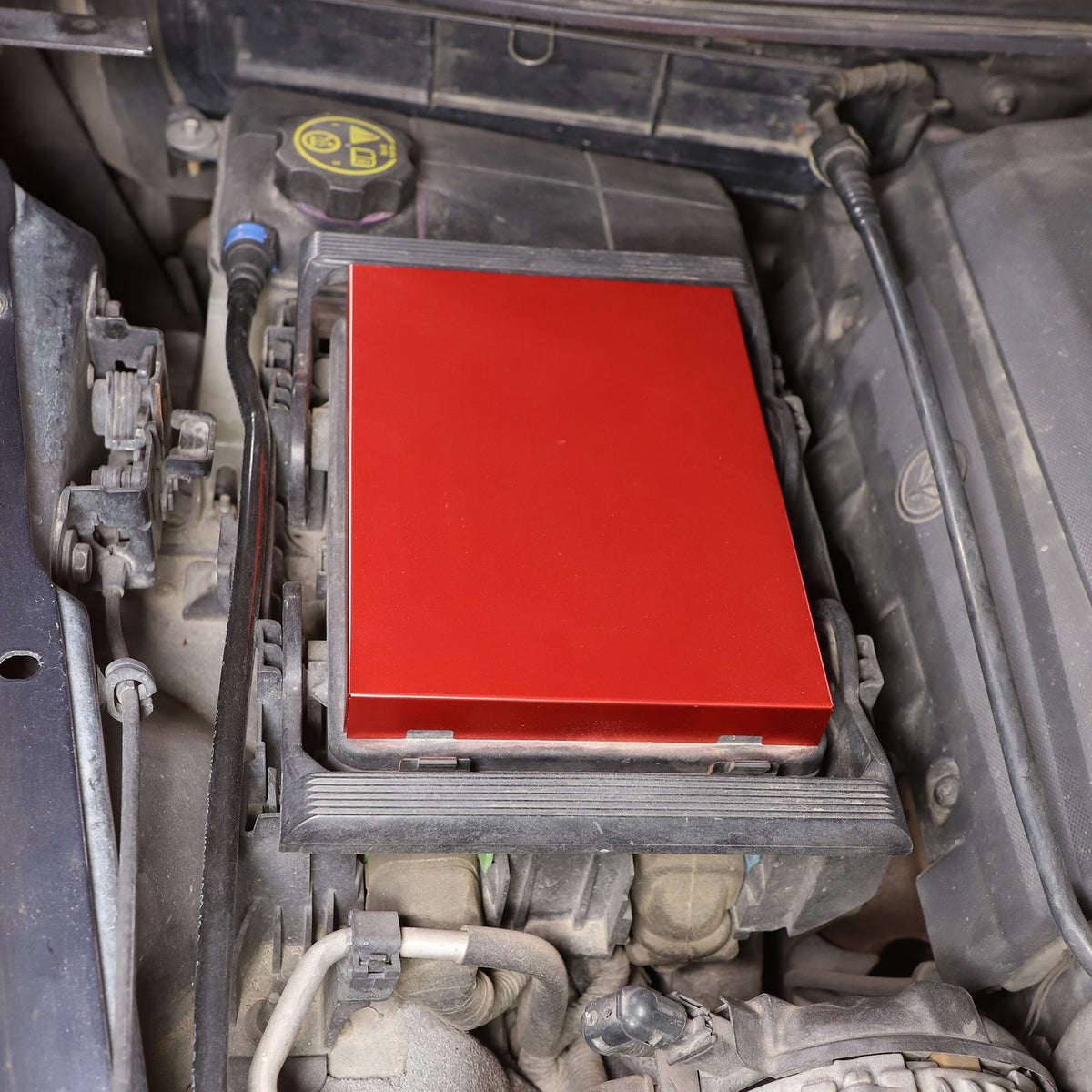Red Aluminum Engine Coolant Fuse Box Trim Cover For Corvette C7 2014-2019 13