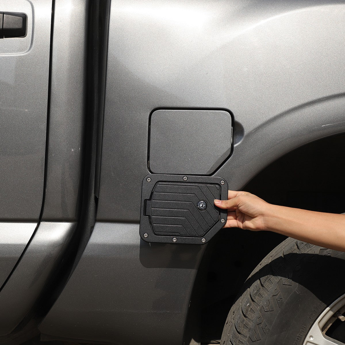 Car Gas Tank Fuel Cap Gate Tank Lock Door Locking Cover For Nissan Titan 16-23 24