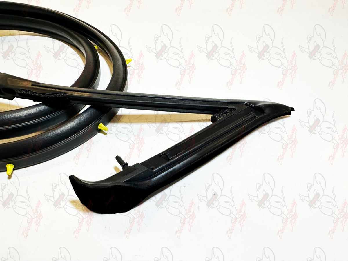 Nissan 180SX 240SX Silvia S13 Genuine Door Weatherstrip Right & Left Seals Set 10