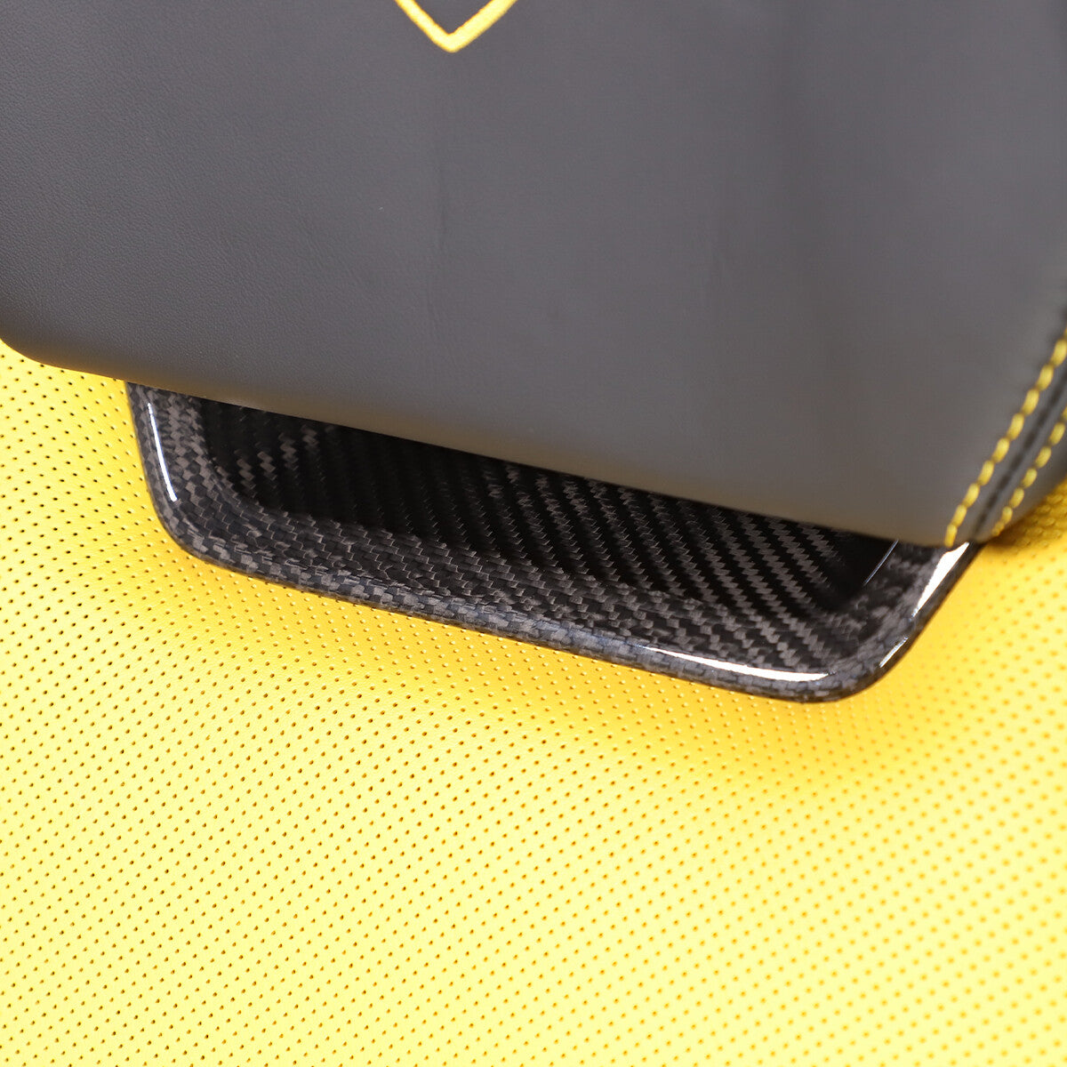 Real Carbon fiber Seat Headrest Back Hook Trim For Lamborghini URUS 18-23 US 7