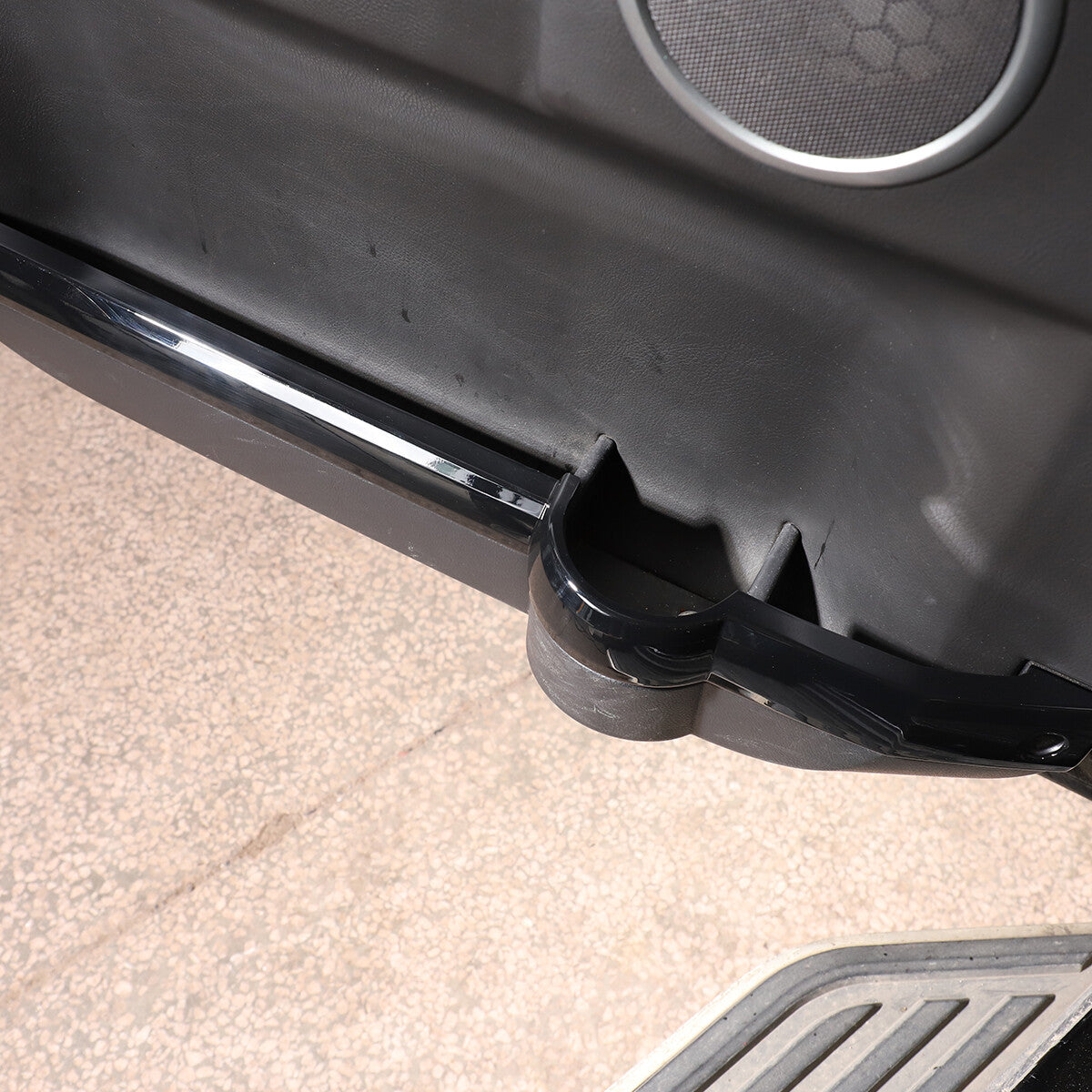 ABS Black Inner Door Panel Decor Cover Trim For Land Rover Discovery 3 2004-2009 7