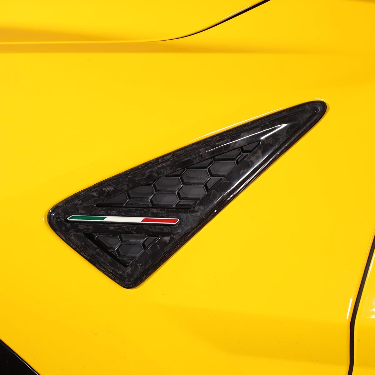 Forged Carbon Fiber Side Fender Cover Trim Fit for LAMBORGHINI URUS 2018-2023 8