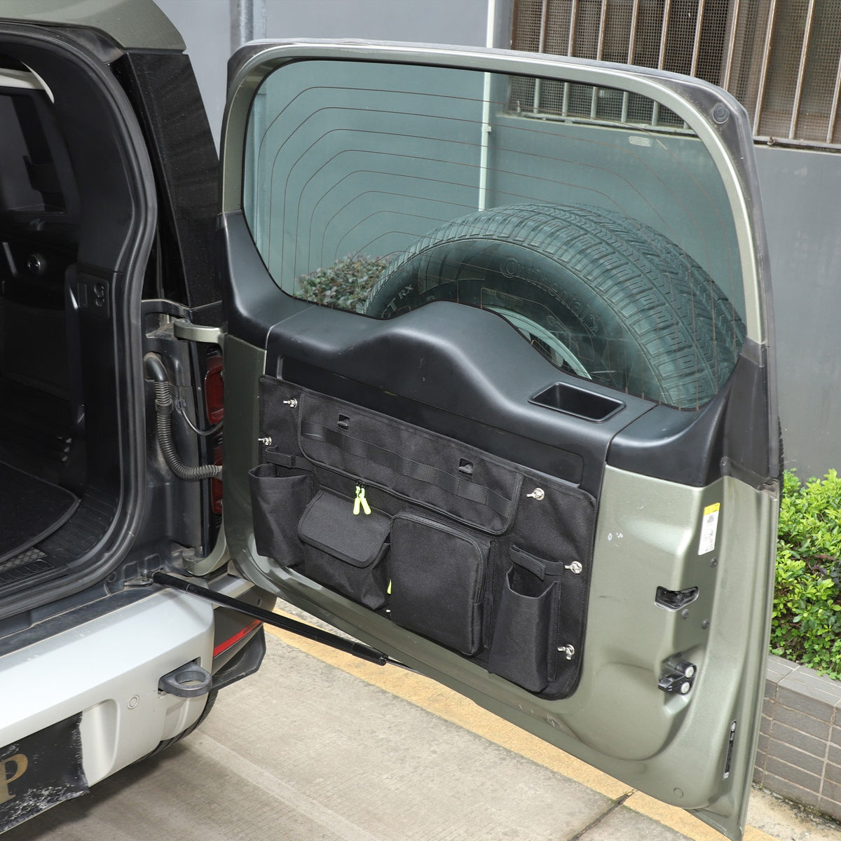 Tailgate Hanging Storage Bag Tray For Land Rover Defender L663 2020+ 9