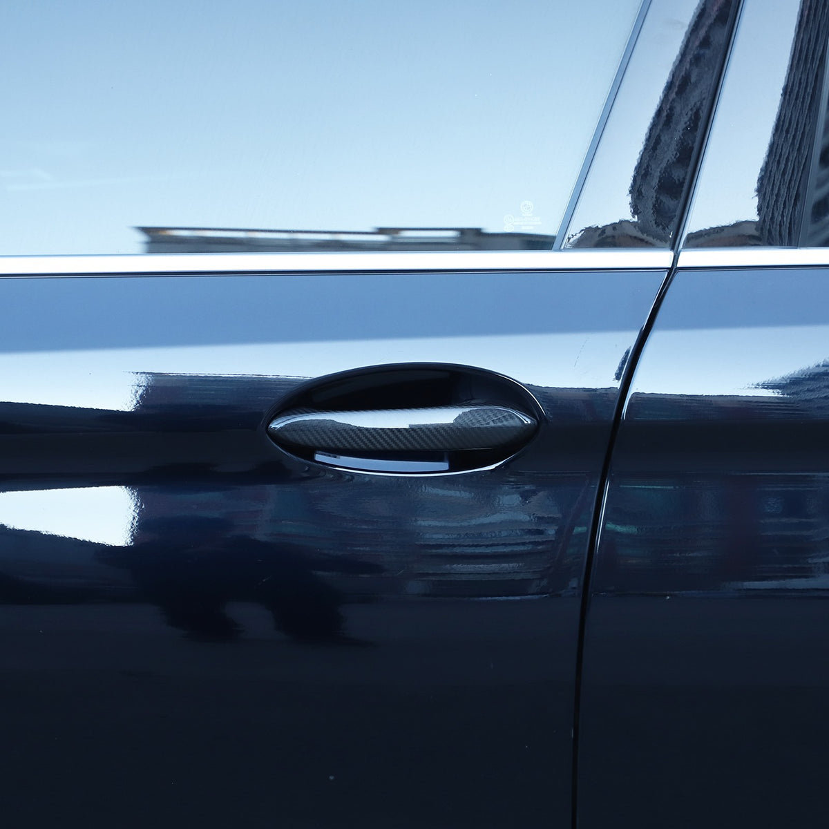 Real Carbon Fiber Outer Door Handle Protector Cover For BMW 5 Series 2022 13