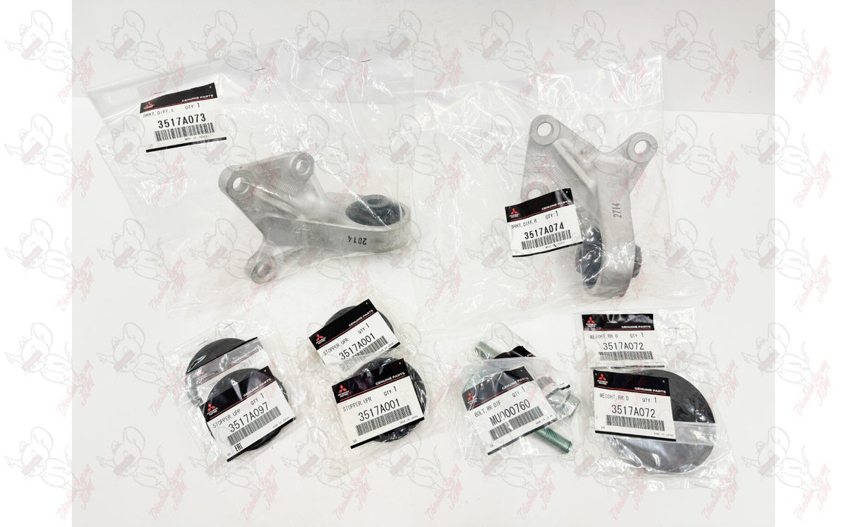Mitsubishi OEM Rear differential bracket Left & Right Set 3517A073 3517A074 4