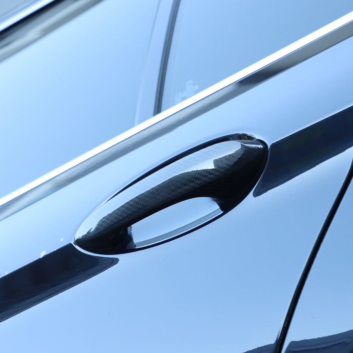 Real Carbon Fiber Outer Door Handle Protector Cover For BMW 5 Series 2022 8