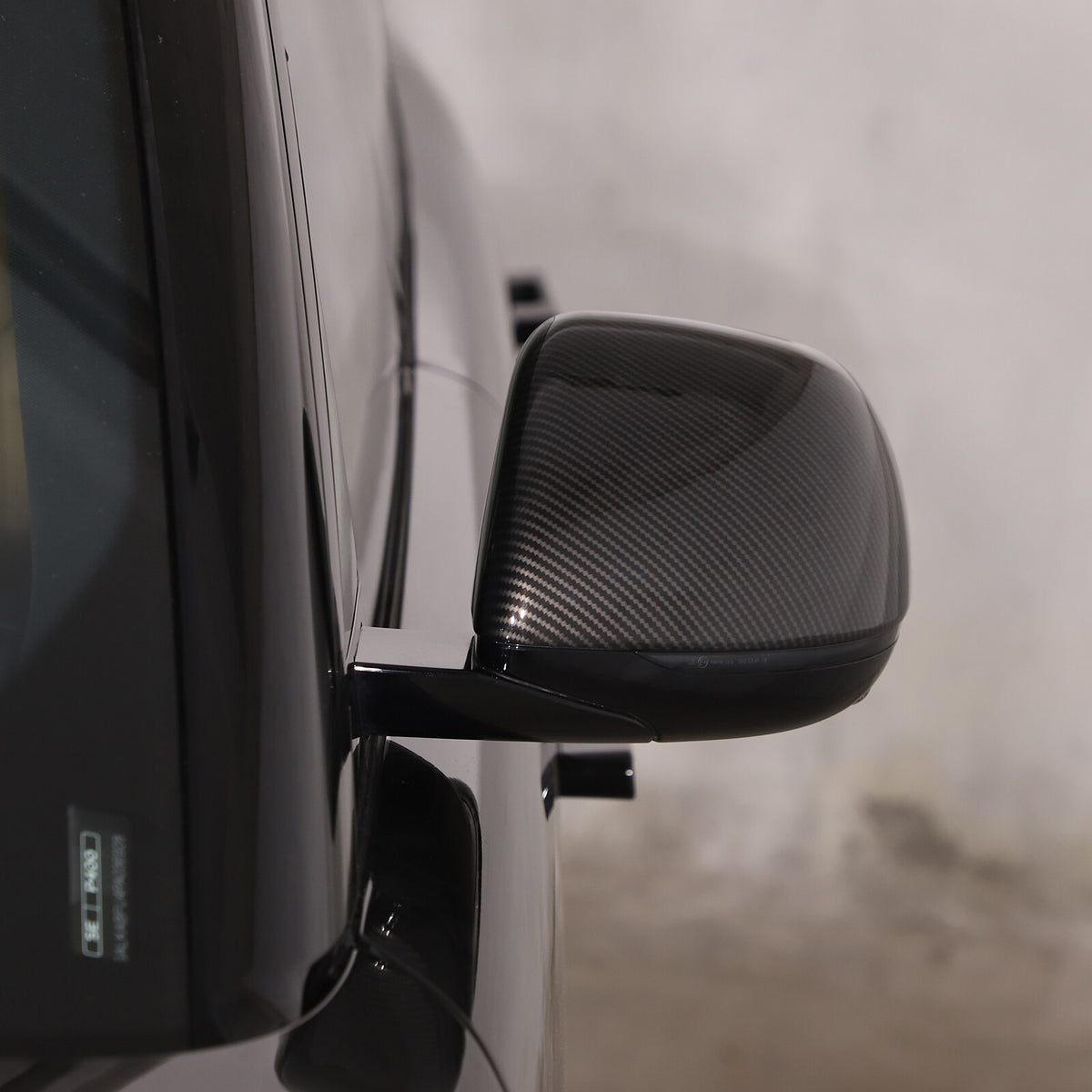 For Range Rover Vogue Sport 2022-23 Carbon Fiber ABS Rear View Mirror Cover Trim 4