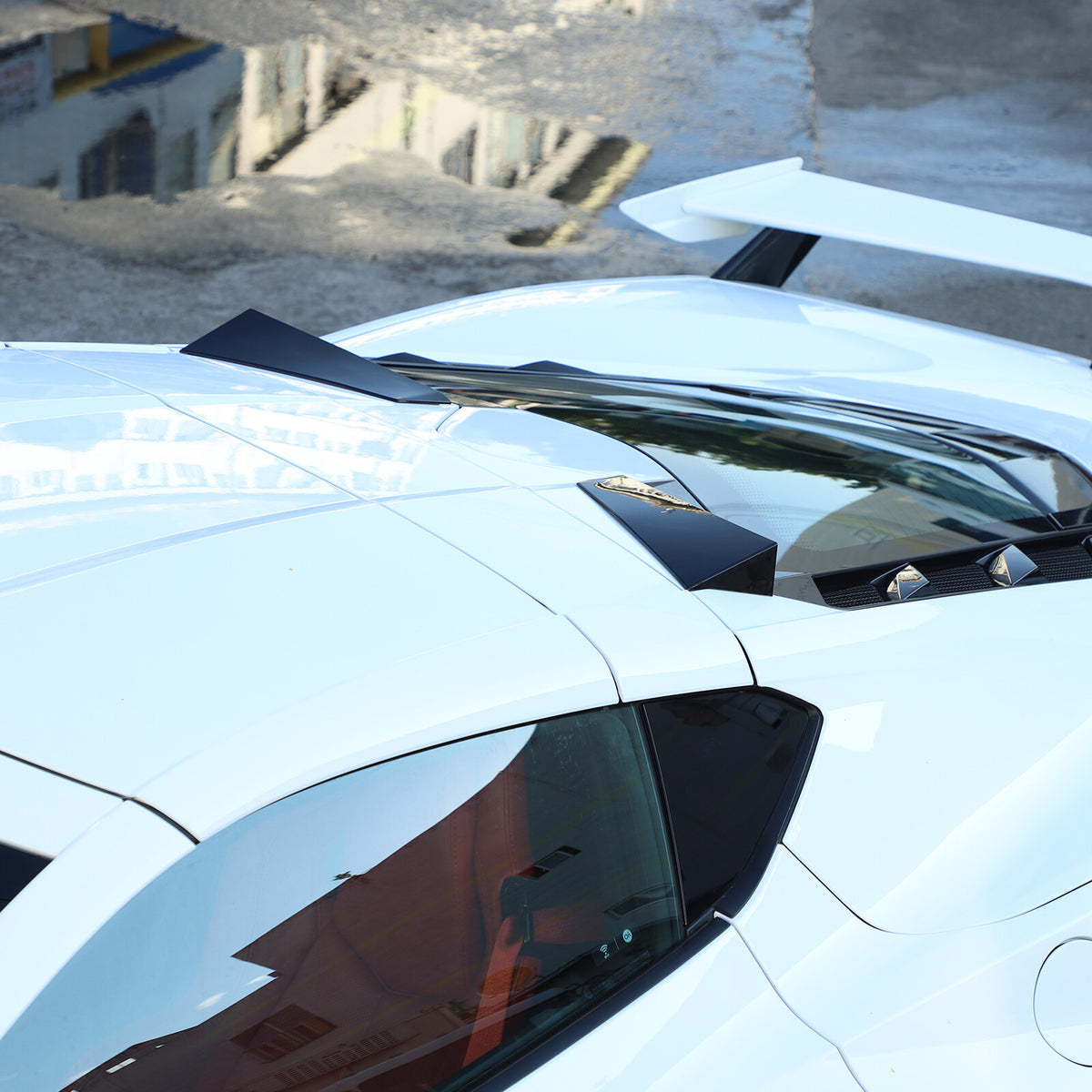 Glossy Black anti-wind buffeting deflector Trim For Corvette C8 Coupe 2026 US 12