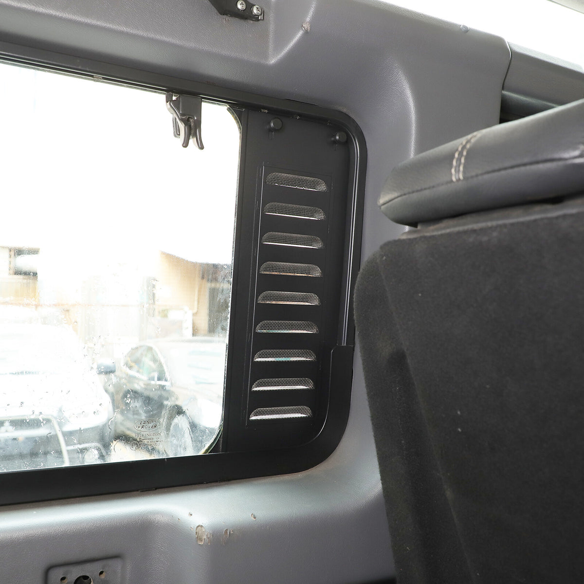 Rear Window Glass Louver Air Vent Panel Trim For LR Defender 110 L316 04-18 5