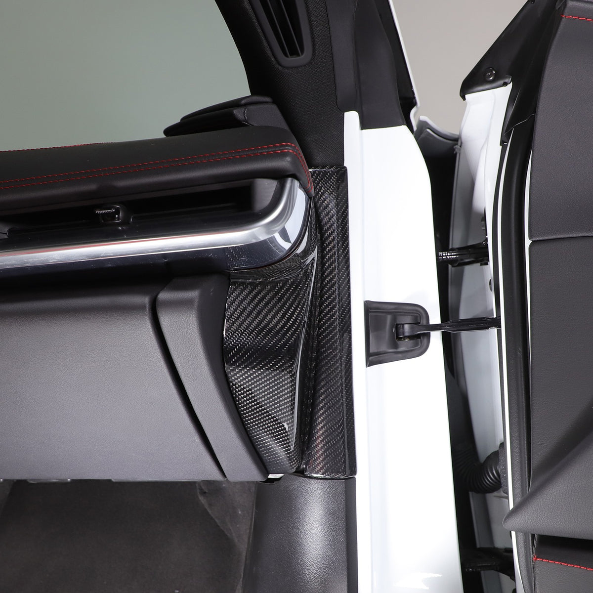 Real Carbon Fiber Door Inner Pillar Trim & Dashboard Side Trim For Corvette C8 5