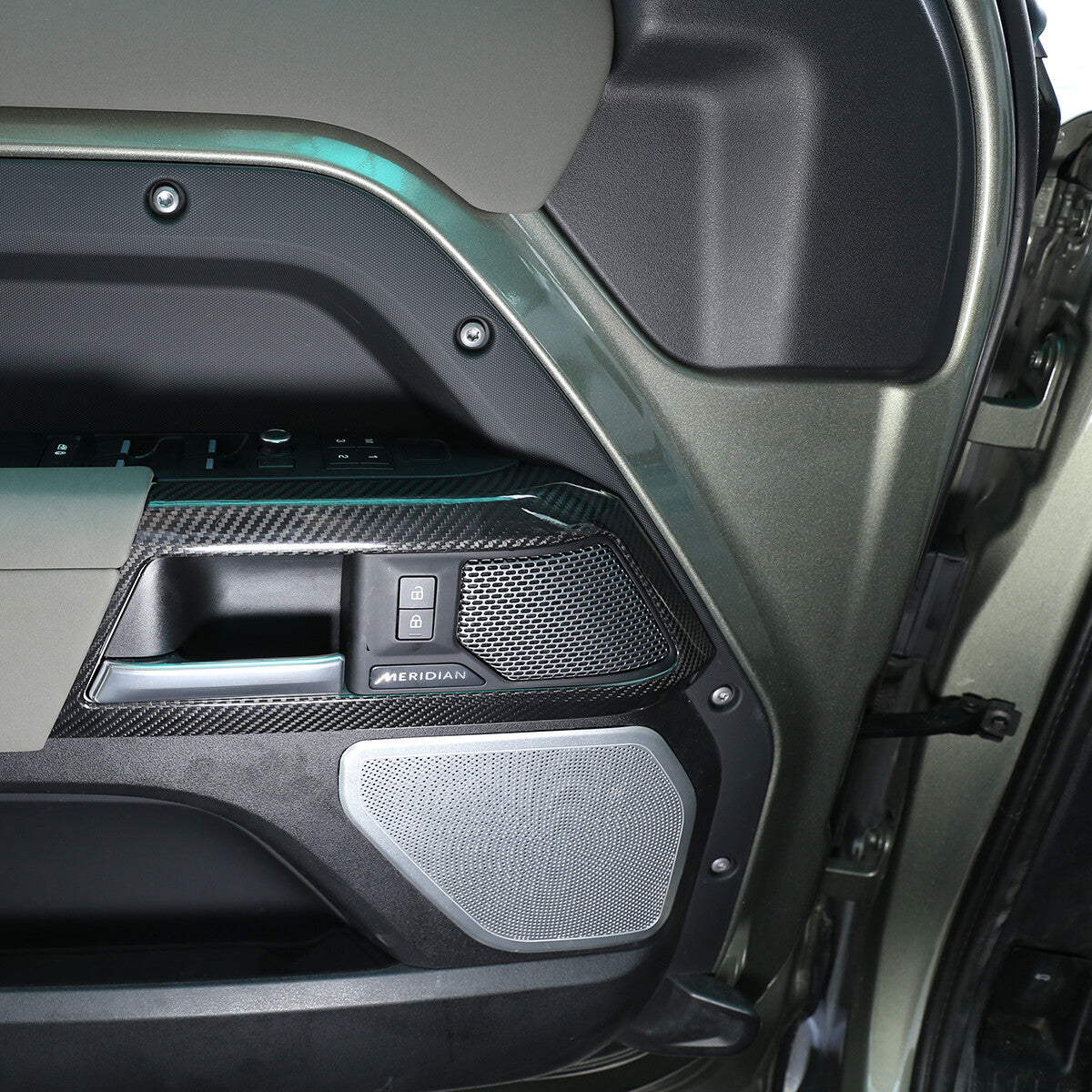Real Dry Carbon Fiber Full Interior Trim Set For LR Defender 90 110 L663 20-23 126